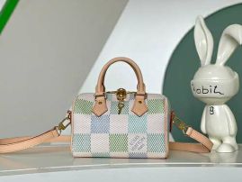 Picture of LV Lady Handbags _SKUfw157524402fw